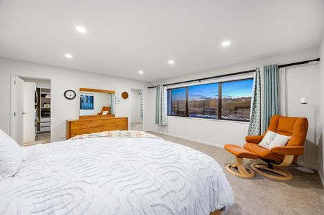 Photo of property in 41 Windlass Street, Long Bay, Auckland, 0630