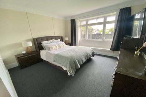 Photo of property in 19 Knowles Street, Terrace End, Palmerston North, 4410