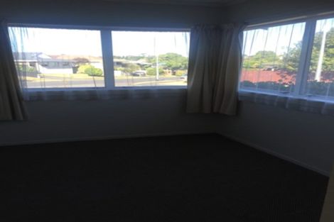Photo of property in 61 Luton Avenue, Sunnyhills, Auckland, 2010