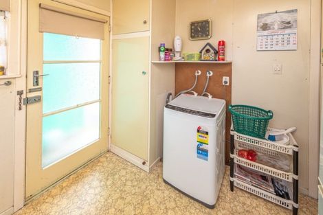 Photo of property in 35 Moore Avenue, Tawhero, Whanganui, 4501