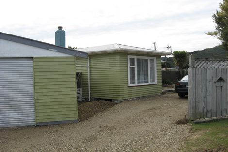 Photo of property in 2 Dunn Street, Wainuiomata, Lower Hutt, 5014