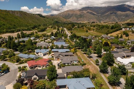 Photo of property in 15 Shanahan Lane, Arrowtown, 9302