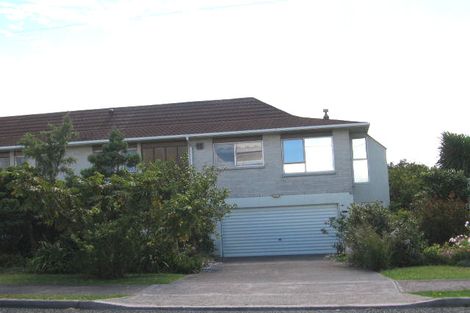 Photo of property in 2/4 Ridge Road, Waiake, Auckland, 0630