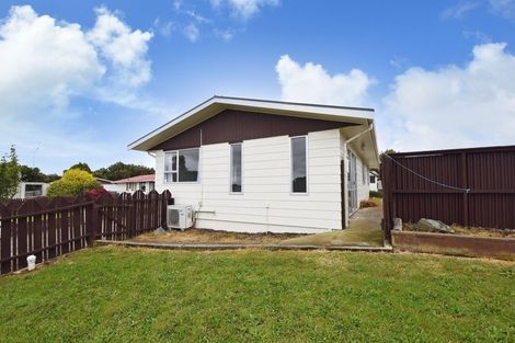 Photo of property in 82 Dunbeath Place, Kew, Invercargill, 9812