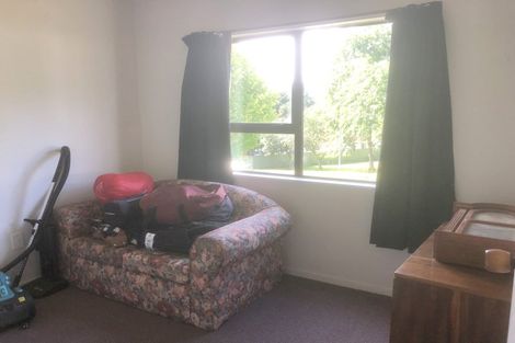 Photo of property in 16 Holt Place, Waipukurau, 4200