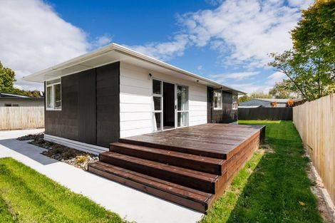 Photo of property in 66a Ruamahanga Crescent, Terrace End, Palmerston North, 4410
