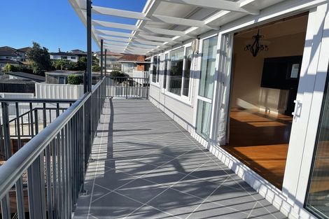 Photo of property in 43 Grassways Avenue, Pakuranga, Auckland, 2010