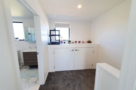 Photo of property in 4/45 Vera Road, Te Atatu South, Auckland, 0610