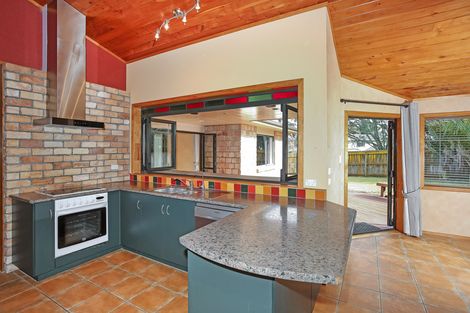 Photo of property in 4 Vela Place, Clarks Beach, 2122