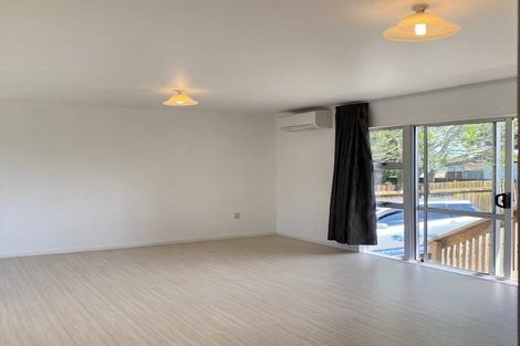 Photo of property in 34 Finlayson Avenue, Clendon Park, Auckland, 2103
