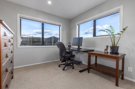 Photo of property in 58 Schooner Drive, Whitby, Porirua, 5024