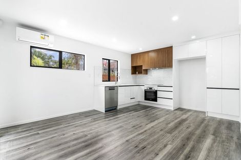 Photo of property in 7 Gladfield Lane, Te Atatu Peninsula, Auckland, 0610