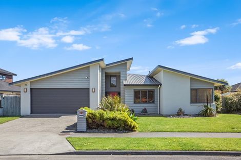 Photo of property in 101 Regent Drive, Paraparaumu Beach, Paraparaumu, 5032