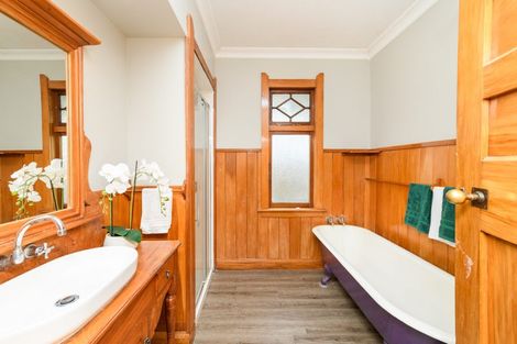 Photo of property in 38 Lyndhurst Street, Takaro, Palmerston North, 4412