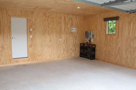 Photo of property in 356 Hailes Road, Whananaki, Hikurangi, 0181