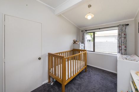 Photo of property in 6 Willowstream Grove, Cloverlea, Palmerston North, 4412