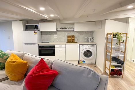 Photo of property in 43 Harbour View Road, Northland, Wellington, 6012