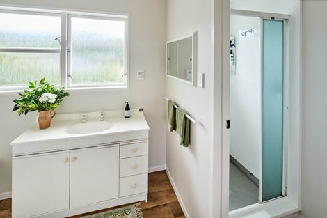 Photo of property in 11 Mckeefry Grove, Tawa, Wellington, 5028