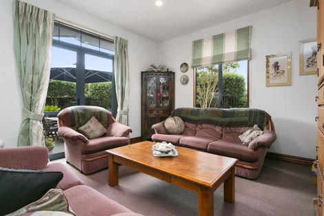 Photo of property in 30 Oaklands Drive, Cambridge, 3434