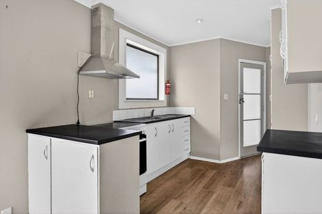 Photo of property in 37 Bruce Road, Glenfield, Auckland, 0629