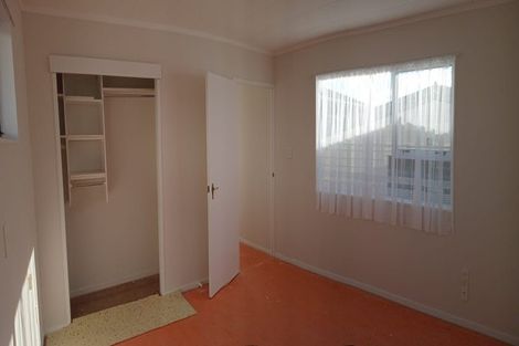 Photo of property in 40 Farquhar Road, Glendene, Auckland, 0602