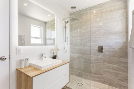 Photo of property in 40 Ellis Avenue, Mount Roskill, Auckland, 1041