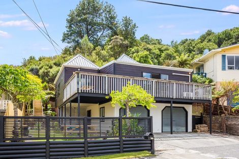 Photo of property in 7 Lowry Crescent, Stokes Valley, Lower Hutt, 5019