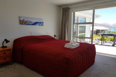 Photo of property in 5 Rankin Rise, Lake Tekapo, 7999
