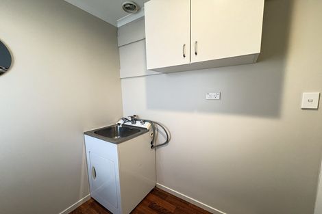 Photo of property in 86b Royal View Road, Te Atatu South, Auckland, 0610