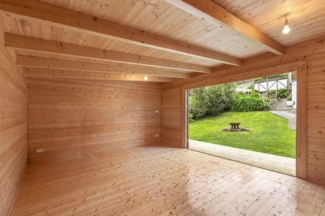 Photo of property in 11 East Street, Raglan, 3225