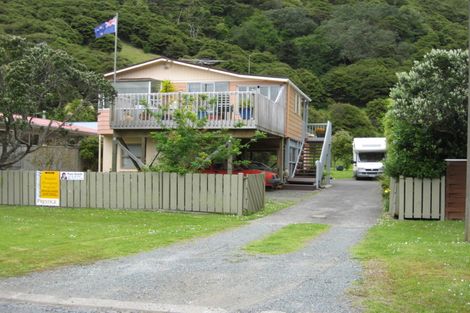 Photo of property in 28 Weranui Road, Waiwera, Orewa, 0994