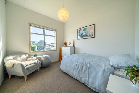 Photo of property in 126 Mana Esplanade, Paremata, Porirua, 5026