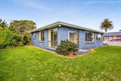 Photo of property in 82 King Street, Opunake, 4616