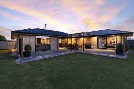 Photo of property in 13 Cressy Place, Darfield, 7510