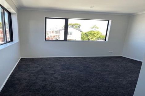 Photo of property in 4 Combat Street, Papakura, 2110