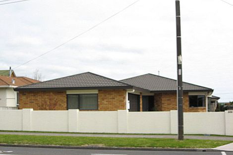 Photo of property in 1/256 Mangorei Road, Merrilands, New Plymouth, 4312