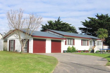 Photo of property in 28 Leven Lane, Totara Heights, Auckland, 2105