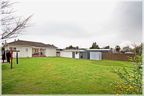 Photo of property in 176 Bartholomew Road, Levin, 5510