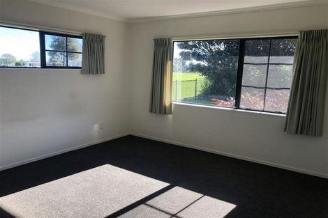 Photo of property in 11 Greenough Place, Rototuna, Hamilton, 3210