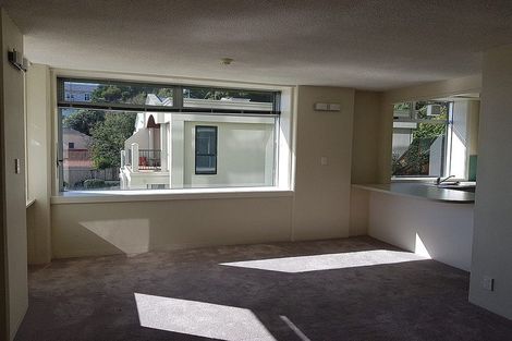 Photo of property in Jerningham Apartments, 20 Oriental Terrace, Oriental Bay, Wellington, 6011