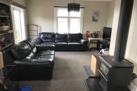 Photo of property in 28 Matenga Street, Waikanae, 5036