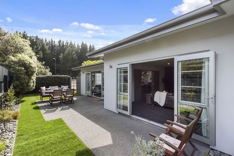 Photo of property in 130 Rothesay Road, Parklands, Christchurch, 8083