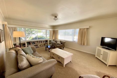 Photo of property in 96 St Heliers Road, Saint Heliers, Auckland, 1071
