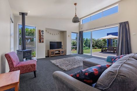 Photo of property in 61 Karamea Street, Whalers Gate, New Plymouth, 4310