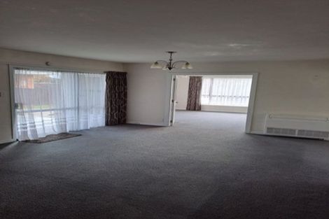 Photo of property in 7 Storry Place, Avonhead, Christchurch, 8042