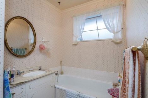 Photo of property in 142c Heretaunga Street, Palmerston North, 4414