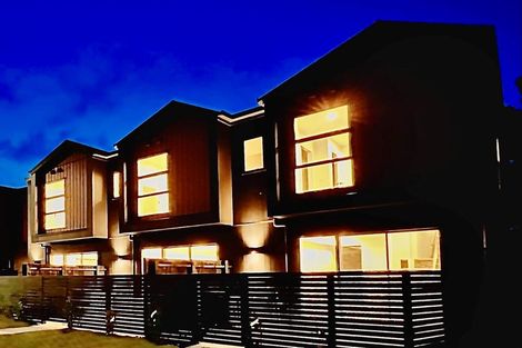 Photo of property in 2d Wood Avenue, Howick, Auckland, 2014