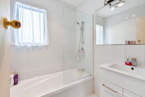 Photo of property in 26 Cosgrave Road, Papakura, 2110