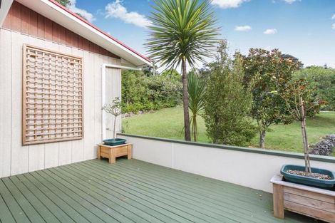 Photo of property in 628 Huia Road, Parau, Auckland, 0604