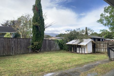 Photo of property in 33 Larchmont Grove, Totara Park, Upper Hutt, 5018